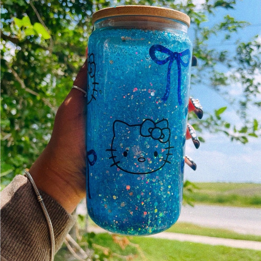 Blue Glitter Hello Kitty cup